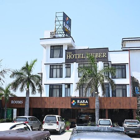 Hotel Kuber Rāi Exterior foto